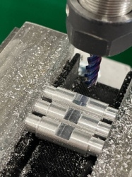 АО «НИИВК им. М.А. Карцева» пополнил линейку оборудования: введен в эксплуатацию новый фрезерный станок с ЧПУ